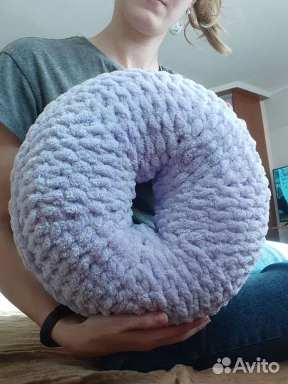 Подушка декоративная пончик