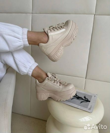 Женская обувь