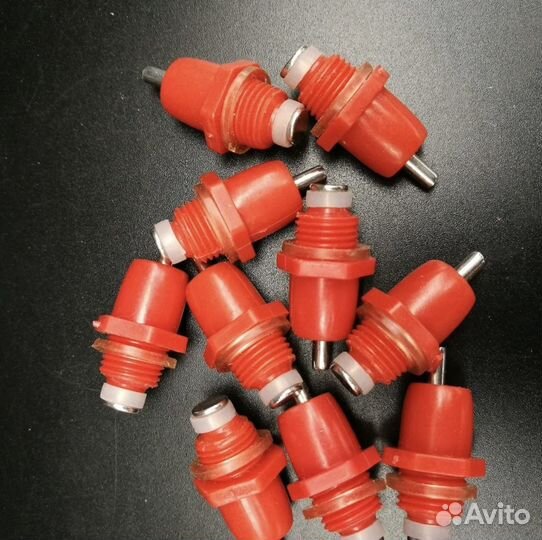 Нипельные поилки для птиц