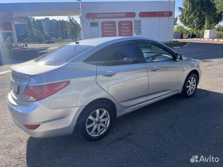 Hyundai Solaris 1.4 AT, 2011, 201 900 км