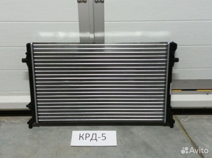 Радиатор двс Skoda Octavia 2 А5 2004-2013