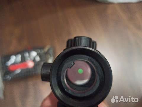 Целеуказатель коллиматорный зелёного цвета