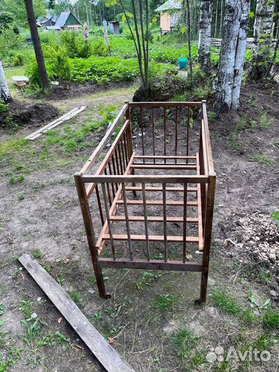 Кроватка детская