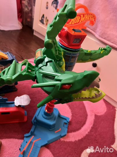 Hot wheels треки