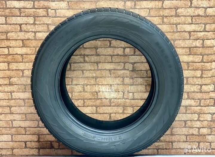 Nokian Tyres Hakkapeliitta R2 235/60 R17