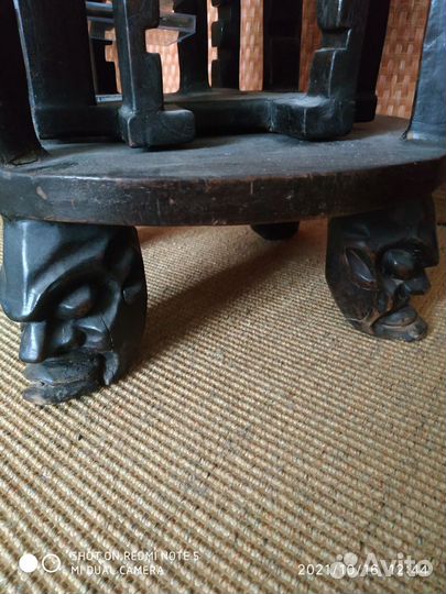 Подставка полка для дисков. Дерево