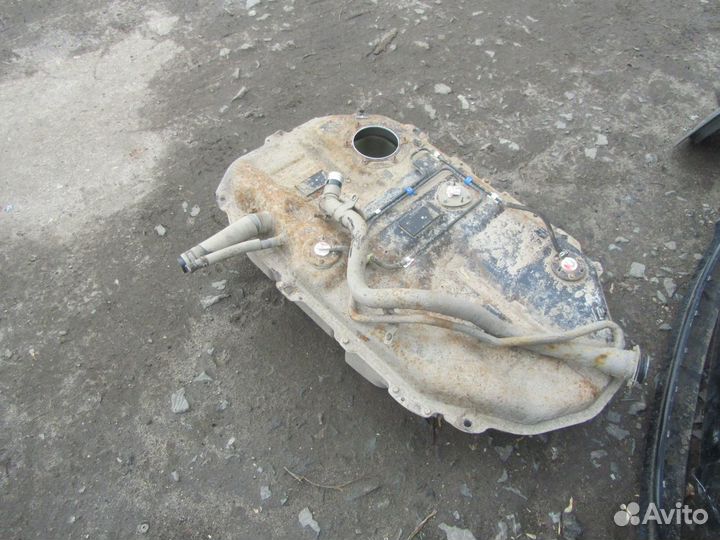 Бензобак mitsubishi lancer 9
