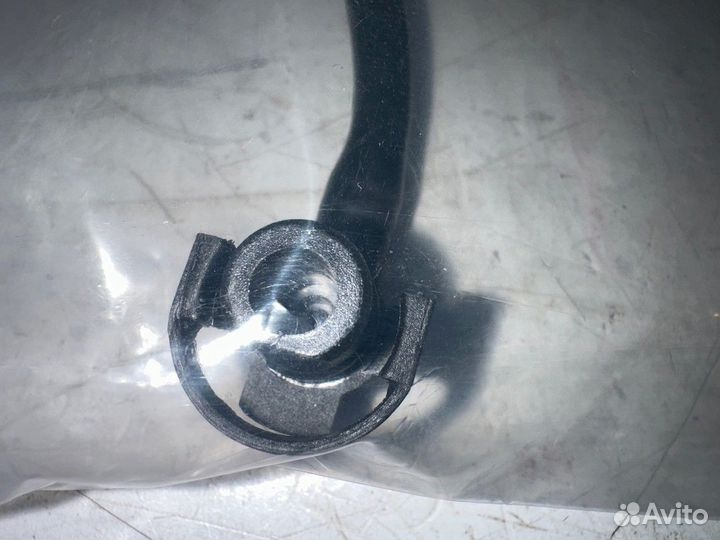 Трубка обогрева дроссельной заслонки впускная GM