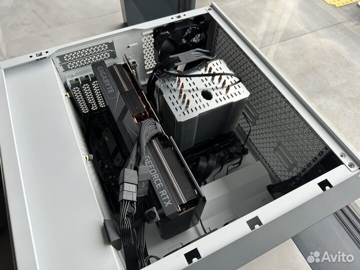Игровой компьютер AMD Ryzen 9 5900X + RTX 3090 TI