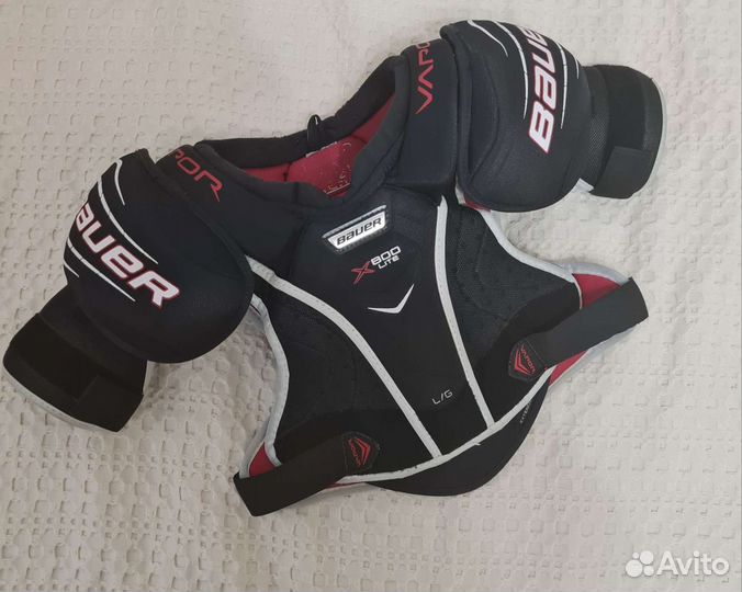 Нагрудник хоккейный