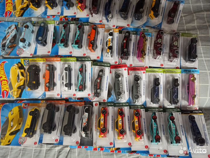 Машинки Hot wheels