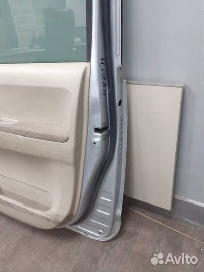 Дверь передняя правая Toyota Porte NNP10 2005