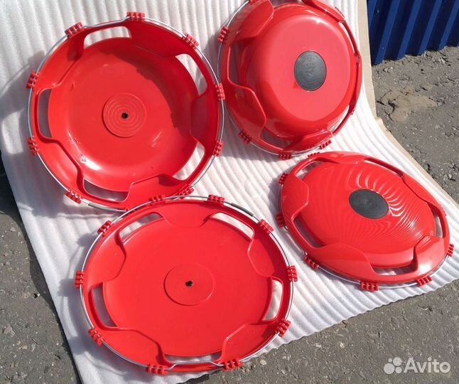Колпак колеса 17.5 радиус 2 перед + 2 задн Красный