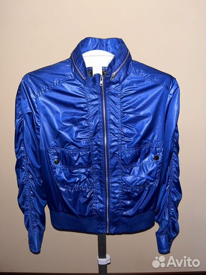 Ветровка женская