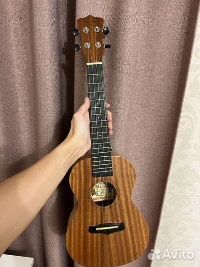 Укулеле enya