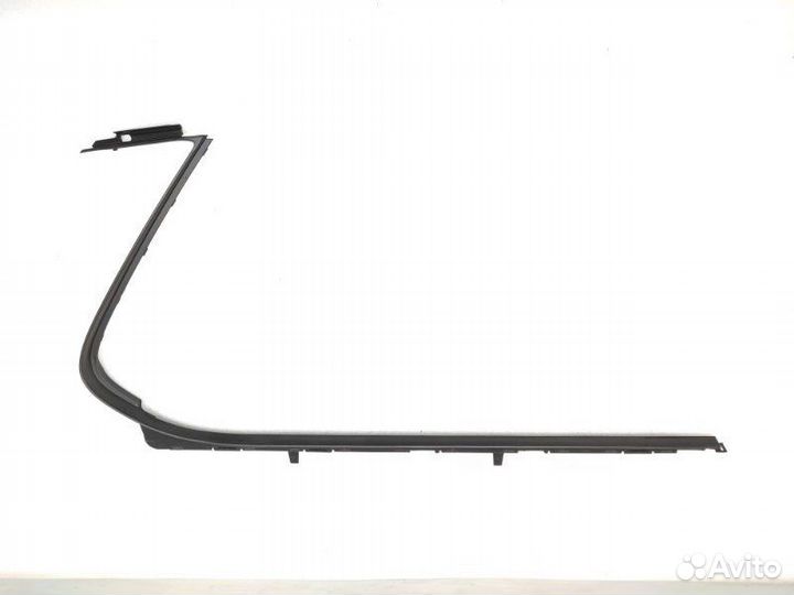 Молдинг стекла задний правый Land Rover Discovery