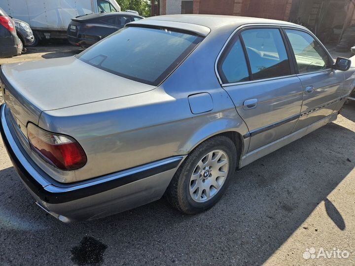 Запчасти BMW 7 E38