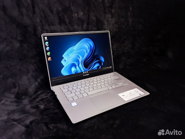 Ноутбук Asus VivoBook 14 Intel I7 8565U 8/128/1000