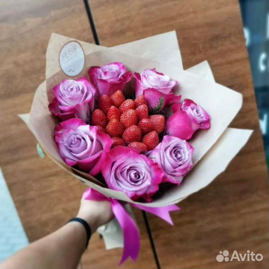 Клубника в шоколаде в коробке Сердце