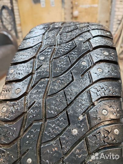 Viatti Bosco Nordico V-523 215/65 R16 98T