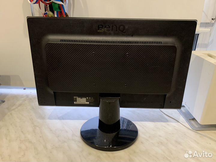 Монитор Benq GL2260-T 22 дюйма