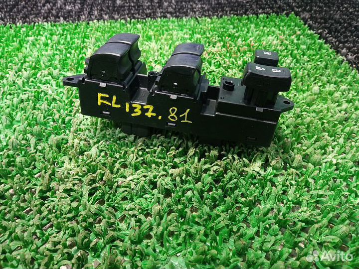 Блок управления стеклоподъемниками Mitsubishi Outl