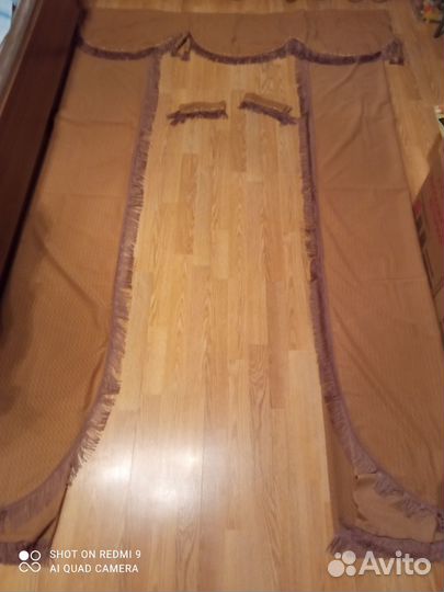 Шторы с ламбрекеном и подхватами