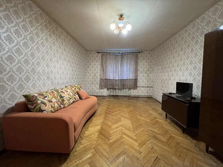 2-к. квартира, 55,5 м², 1/8 эт.