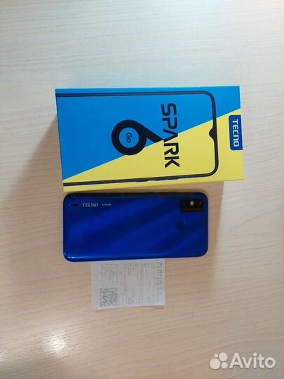 Смартфон Tecno Spark 6 Go 32 гб