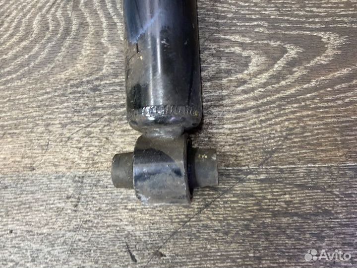 Стойки амортизатора задние Bmw F20 хэтчбек N13B16