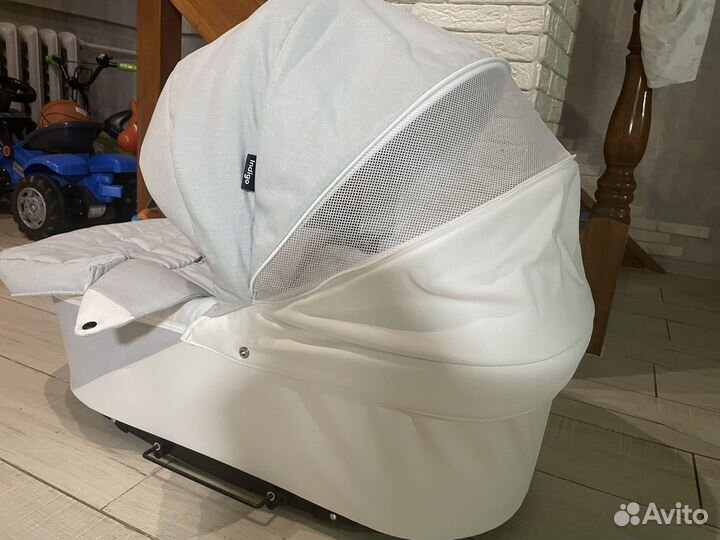 Коляска 2 в 1 Indigo Alma Lux и автолюлька