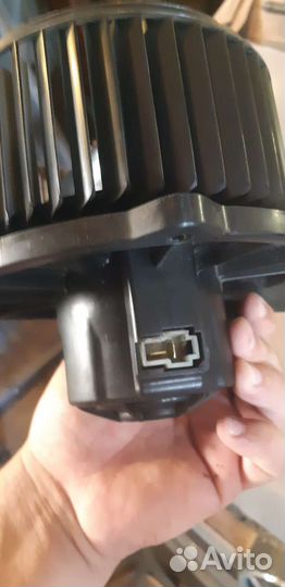 Моторчик печки передний Kia Mohave