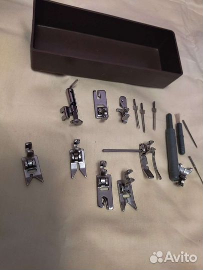 Запчасти к швейной машинке