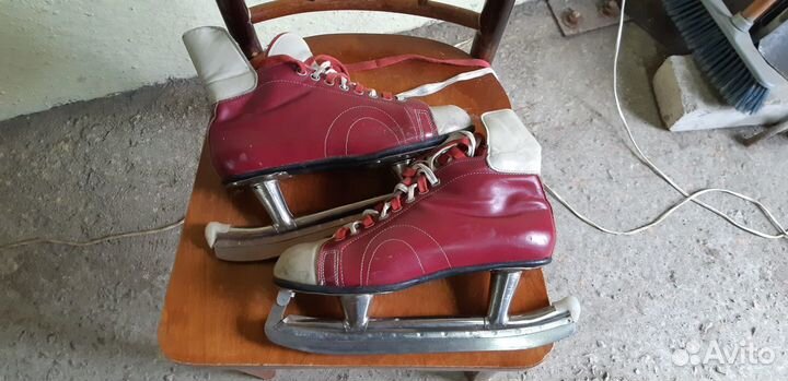 Б\у коньки СССР продам 26.0