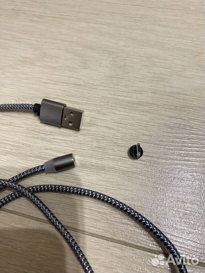 Магнитный кабель USB - micro USB, 1 м