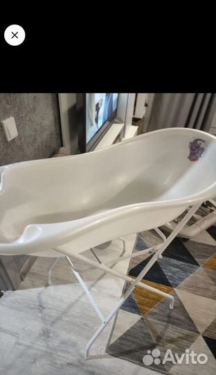 Ванночка для купания с горкой