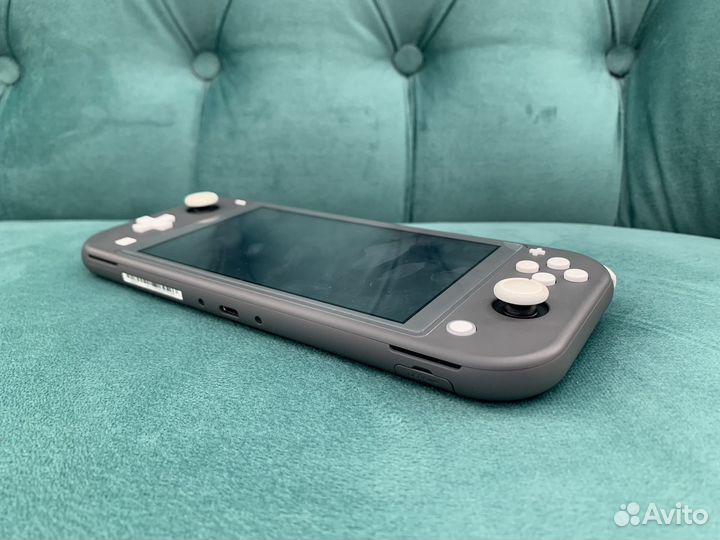 Nintendo switch lite новая