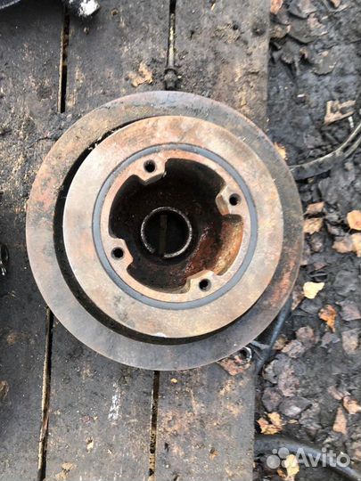 Dongfeng 1062 шкив коленвала б.у