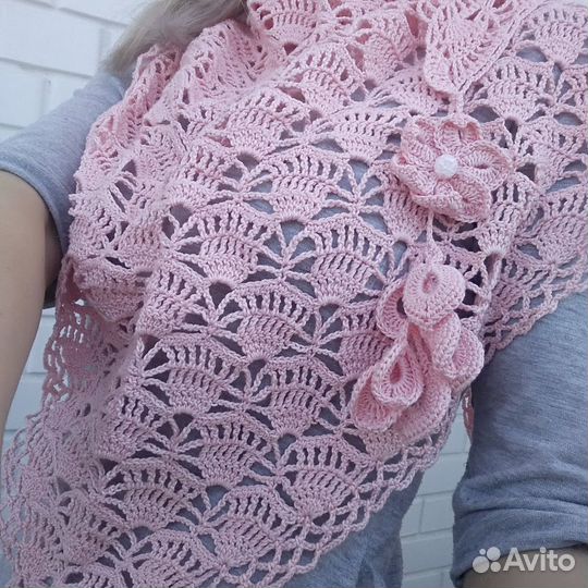 Бактус. Вязаный платок. Шаль. Ручная работа