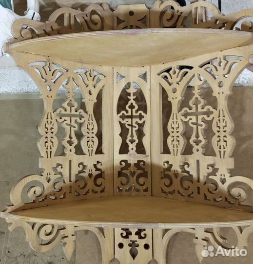 Иконостас, красный уголок, уголок под иконы