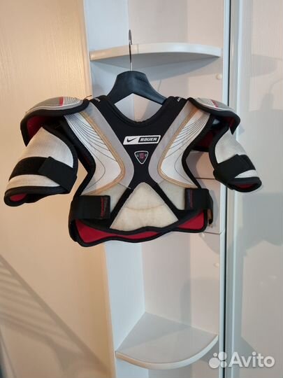 Нагрудник и шорты хоккейные детские