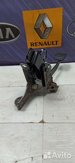 Педаль сцепления Renault logan 2
