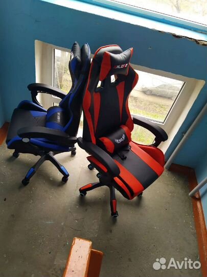 Кресло синее