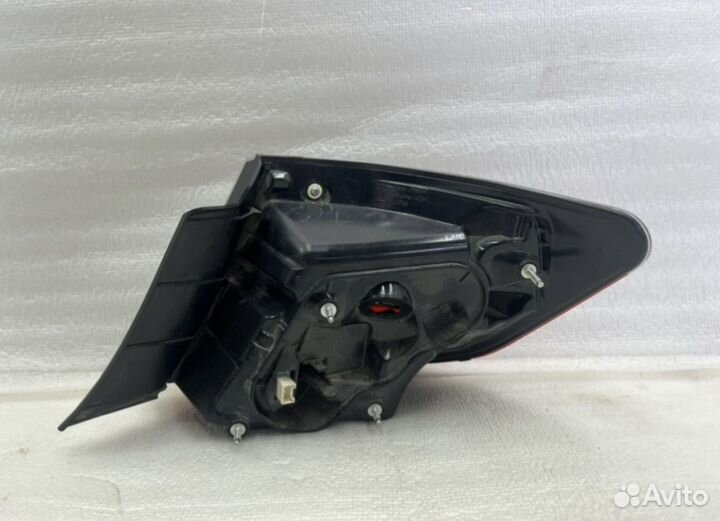 Фонарь задний левый toyota camry V55