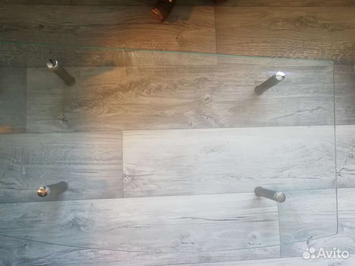 Полка под телевизор