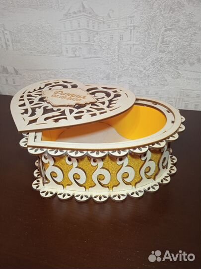 Шкатулка в виде сердечка