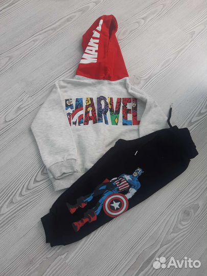 Костюм Zara, Marvel, новый 98