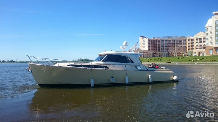 Катер премиум класса Mochi Craft Dolphin 51