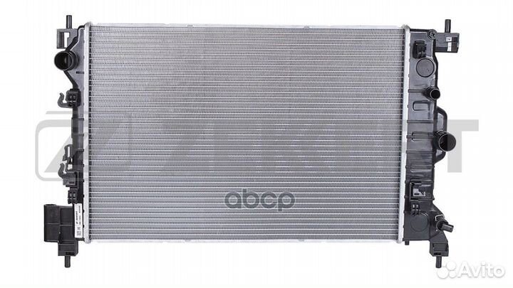 Радиатор охлаждения двигателя Chevrolet Aveo