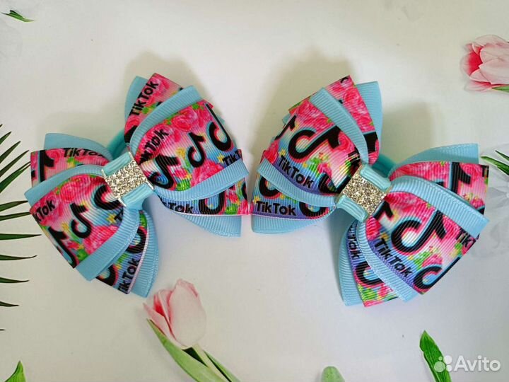 Школьные бантики